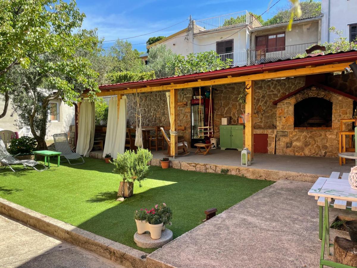 Studio Apartmani Karlobag Exterior foto